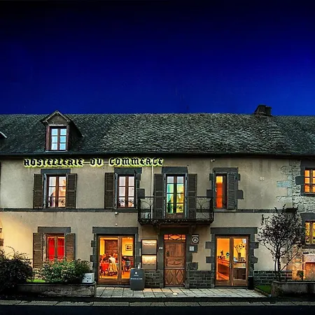 Les Chambres De L'hostellerie Du Commerce Bed & Breakfast Gelles